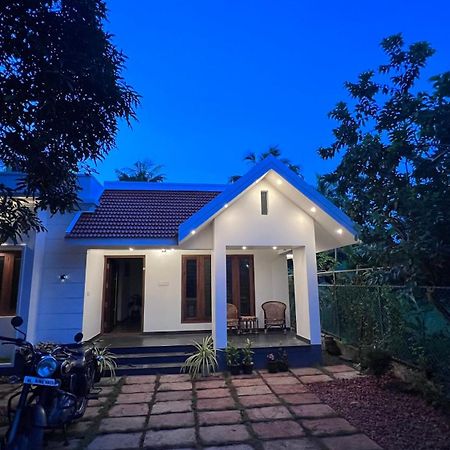 Beautiful Village House With All Facilities. Alappuzha Exterior photo